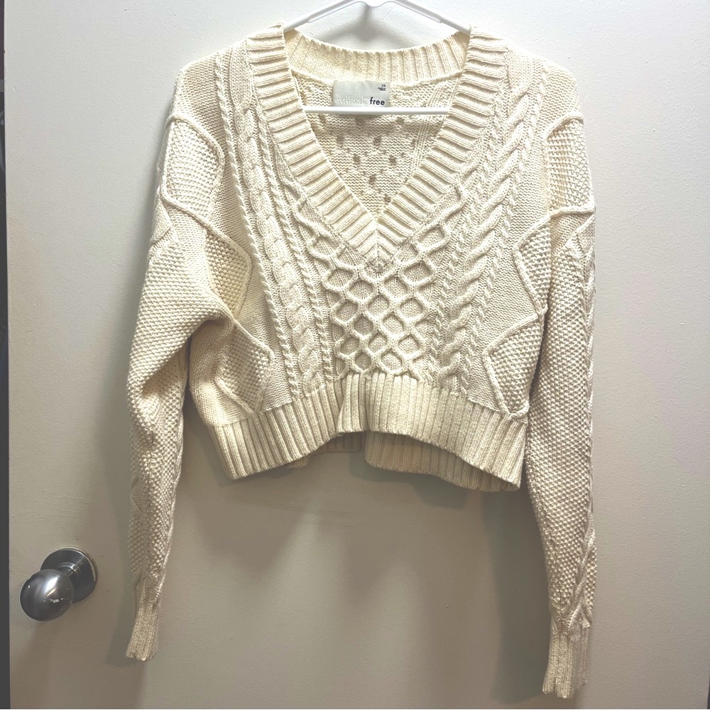 EUC Aritzia Wilfred Free Mystic Cable Sweater - Picture 2 of 8